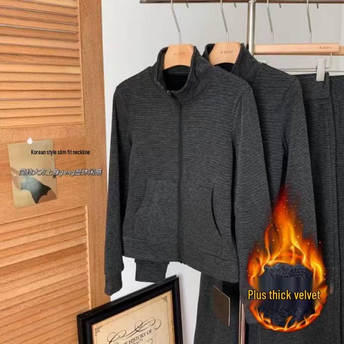 

Korean Style Women s Slim Fit Striped Hoodie Jacket, Waist-Cinched, Plus Velvet Thickness, Autumn/Winter Fashion. Small