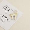 Cute cartoon dripping polka dots cat brooch fashion sweet niche temperament high-end sweater pin corsage woman