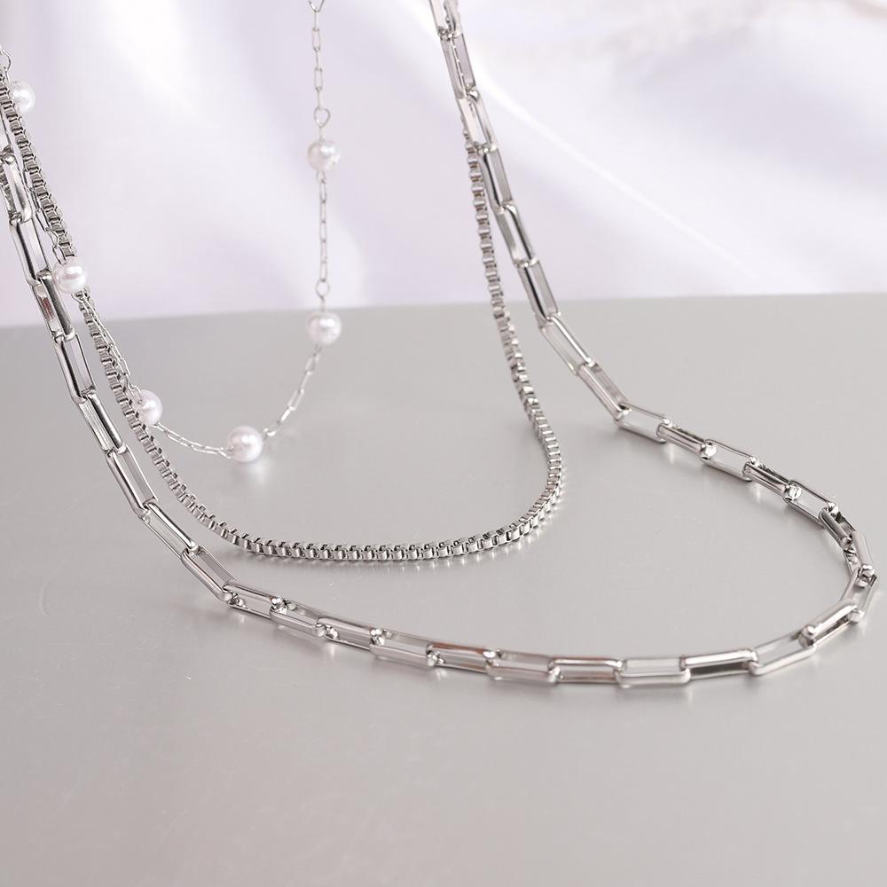 18K Gold Triple-Layer Chain Necklace with Pearl Accent - Stylish Stainless Steel Design for Women