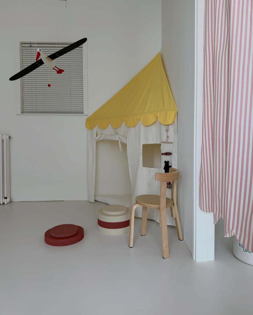 Koreanisches INS Kinderzelt: Indoor Kindergarten Spielhaus & Wandbehang Lese-Ecke Dekorationsspielzeug.