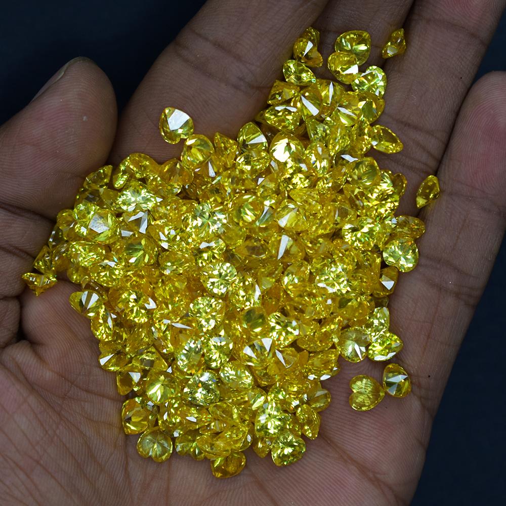 Natürlicher Gelber Saphir 6×6 mm 8 Karat Zertifiziert Herzschliff Los Lose Edelsteine nsc-84