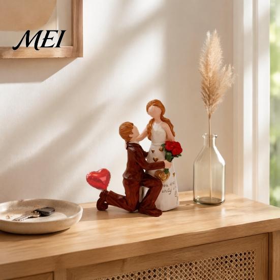 Tabletop Romantic Proposal Figurines Faceless Wedding Couple Figurine, Resin Statue, Engagement Souvenirs with Rose Details Sculpture for Living Room
