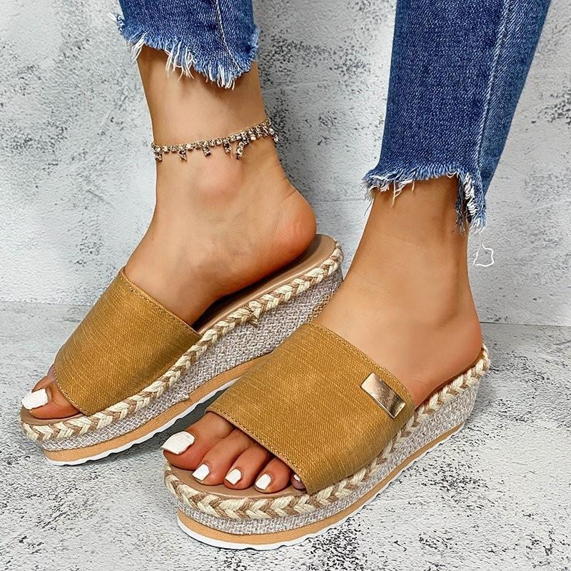 Thick-soled Beach Slippers Women's 2025 Summer New Hemp Rope Bottom Muffin Plus Size Wedge Sandals