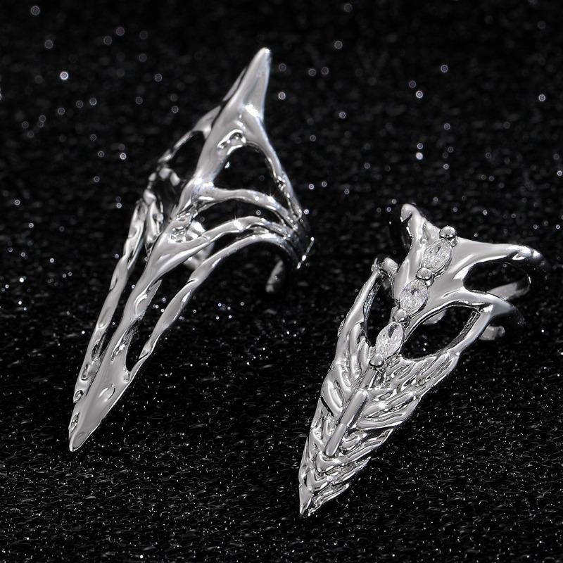 2025 New Punk Metal Nail Cap Bone Ring Gothic Rock Fingertip Ring Multi Layer Ring Role Playing Jewelry Set Gift