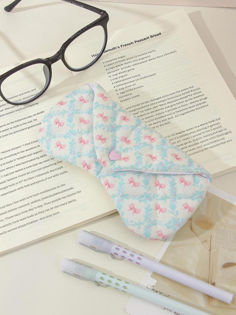 Heart-Shaped Corduroy Padded Glasses Case – Ins Style
