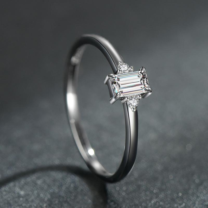 Modian 925 Sterling Silber klassischer Charme Smaragdschliff Zirkonia Fingerringe für Frauen hypoallergener Hochzeitsschmuck