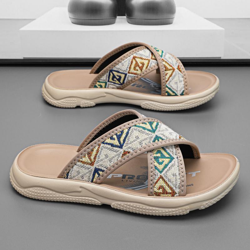 Sandals Men Flats Casual Slippers Summer Shoes 2024 New Fashion Flip Flops Beach Bohemian Outwear Shoes for Men Home Slides