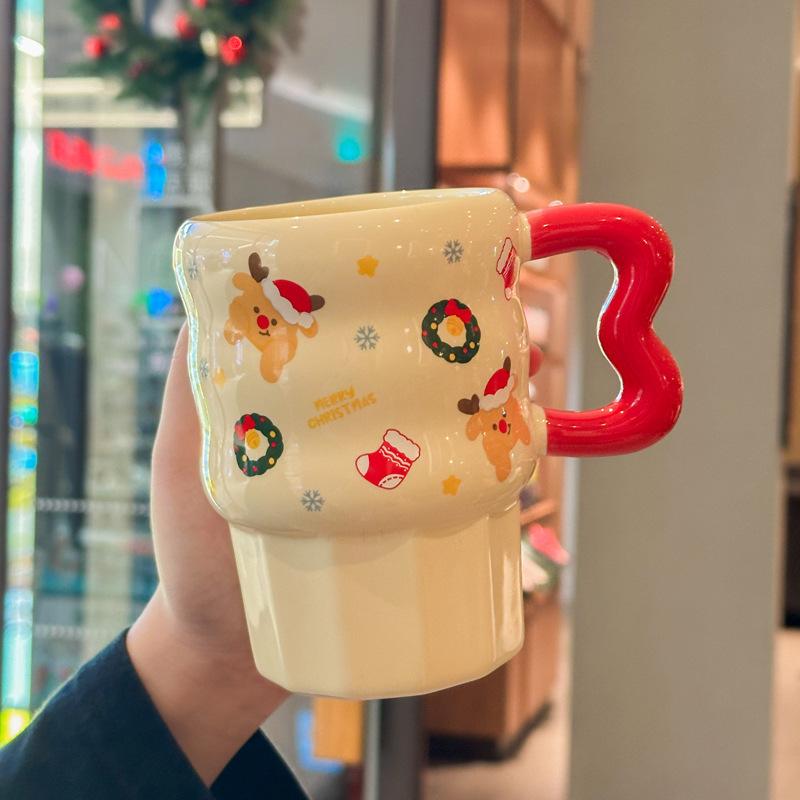 Cute Christmas Ceramic Mug with Lid for Girl's Birthday Gift High-value Straw Mug Souvenir