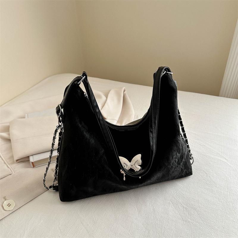 

Жіноча сумка з метеликами великої місткості. Нова сумка через плече на ланцюжку 2024. Персоналізований рюкзак one size чорний