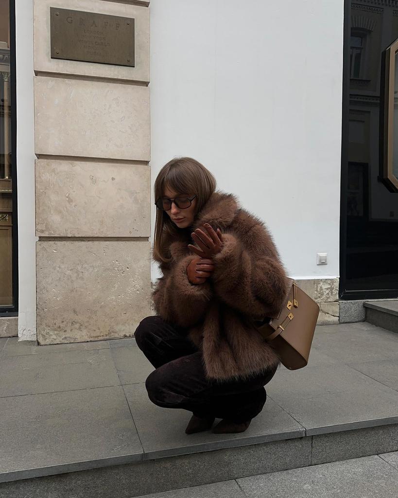 Khaki Faux Fur Long Sleeve Coat - 2025 European/American Autumn/Winter Fashion, Turn-Down Collar, Versatile Style.