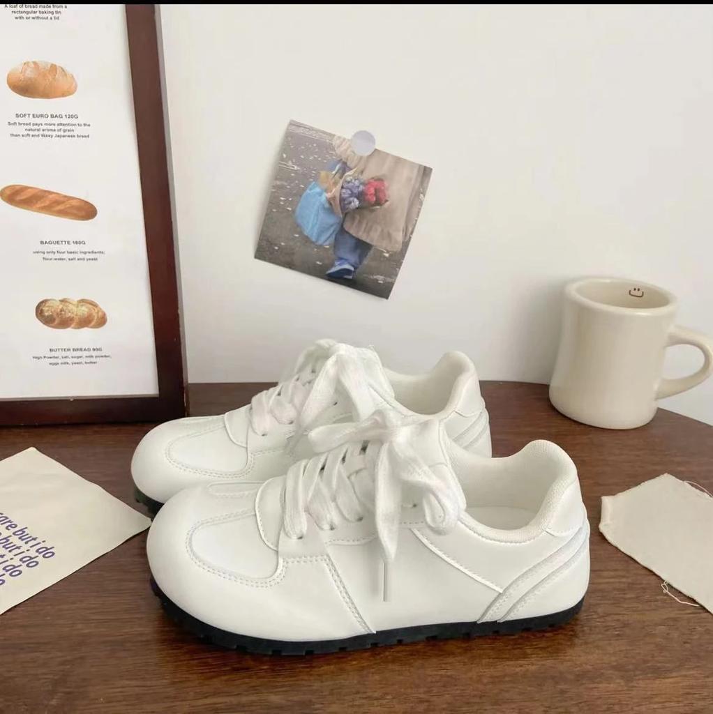2024 Explosive New Autumn Lightweight Women's Soft Sole Casual Retro Board Shoes Sneakers Women