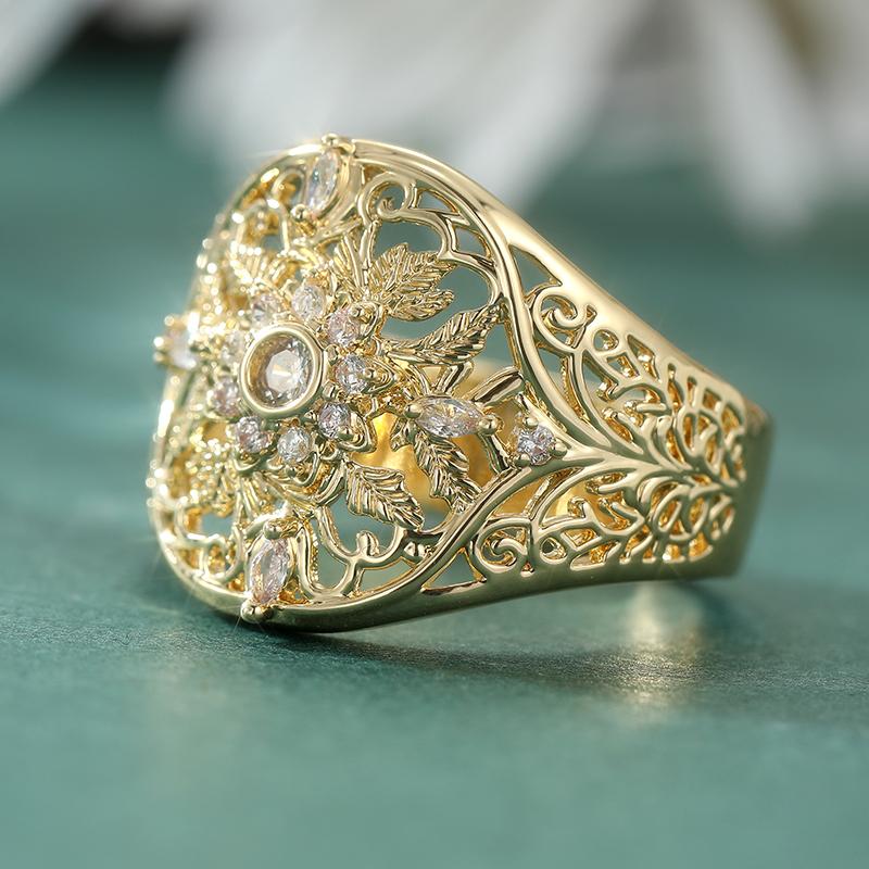 Delicate Gorgeous Dazzle Synthetic Zirconia Hollow Floral Ring for Women Luxury Elegant Banquet Celebration Jewelry Accessories