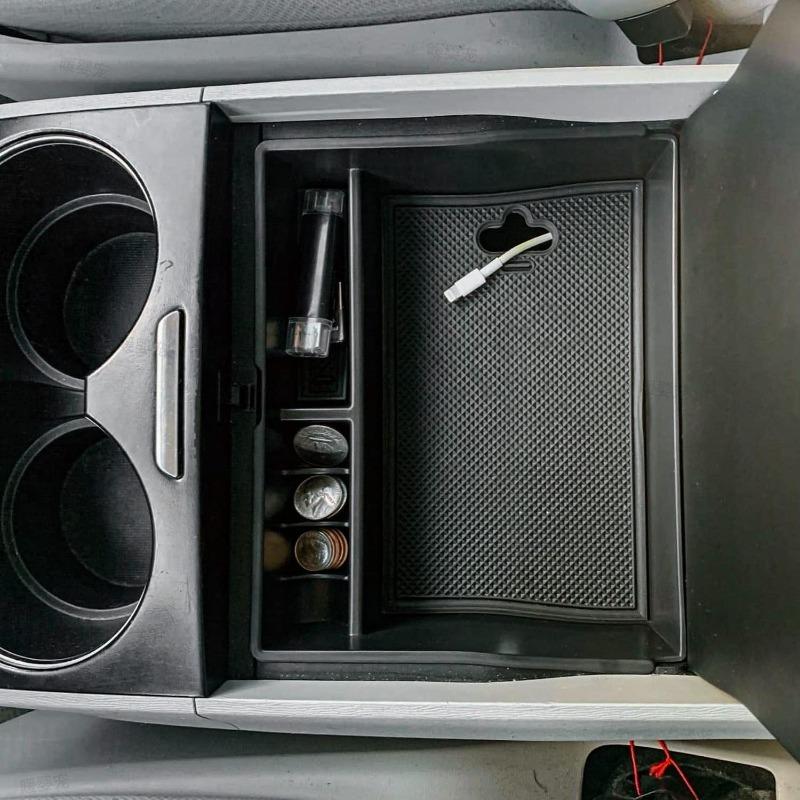 Xiaomi Center Console Organizer Container Coin Tray Accessories Car Armrest Storage Box for Toyota Fortuner 2022 2021 2020 2019-2015