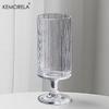KEMORELA 1 Stück Elegante Glas-Tasse mit hohem Fuß - Vertikales Streifen-Design - Ideal für Eiskaffee Latte Saft & Wein - Wiederverwendbares Glas