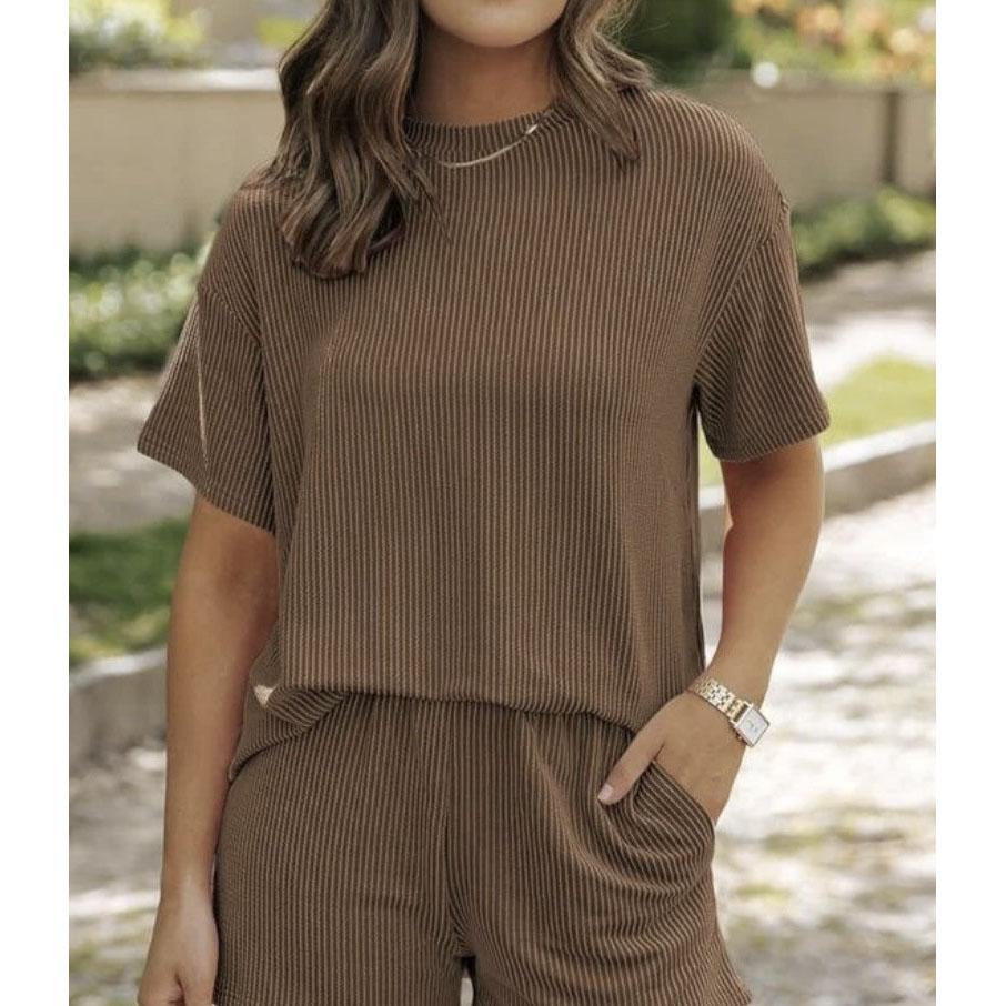 Women's Short-sleeved Wavy Round Neck Top Elastic Waist Shorts Two-piece Suit Ensemble Femme