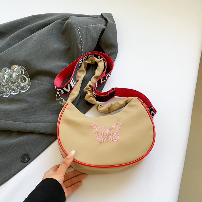 

Stylish And Simple Tote Bag For Daily Use With Sleek Stitching For Modern Look хакі