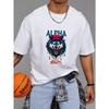 T-Shirt Street Style Alpha Wolf Lupo Bianco con Berretto Rosso e Catena d'Oro Stampa Grafica per Abbigliamento Casual