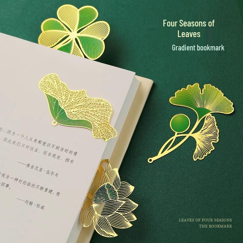 Exquisite Laser-Engraved Metal Bookmark In Ancient Palace Style - Perfect Small Gift Box Souvenir for Students.