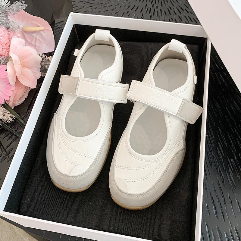 

Ballet women s shoes niche German training shoes Velcro versatile casual flat bottom shallow mouth single shoes 2025 summer Mary Jane shoes 35 бежевый