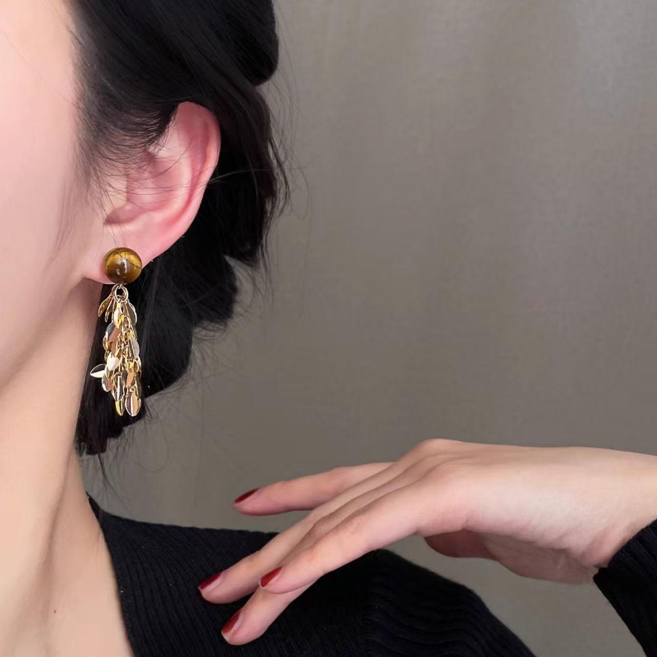 

Tiger Eye Tassel Earrings: Women s Luxury Gold Leaf Studs Electroplated