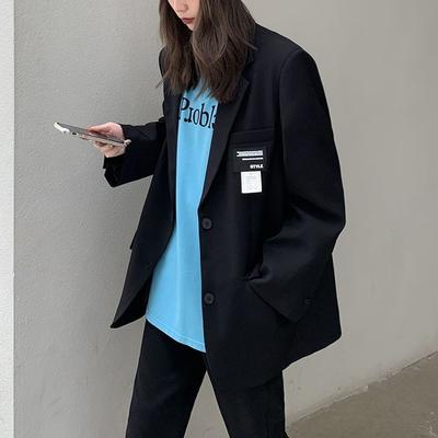 Štýlový dámsky sako s voľným strihom, ideálny na streetwear