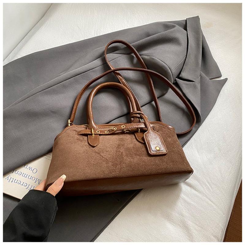 Retro niche portable commuter bag women's new fashionable high-value armpit bag simple shoulder messenger bag