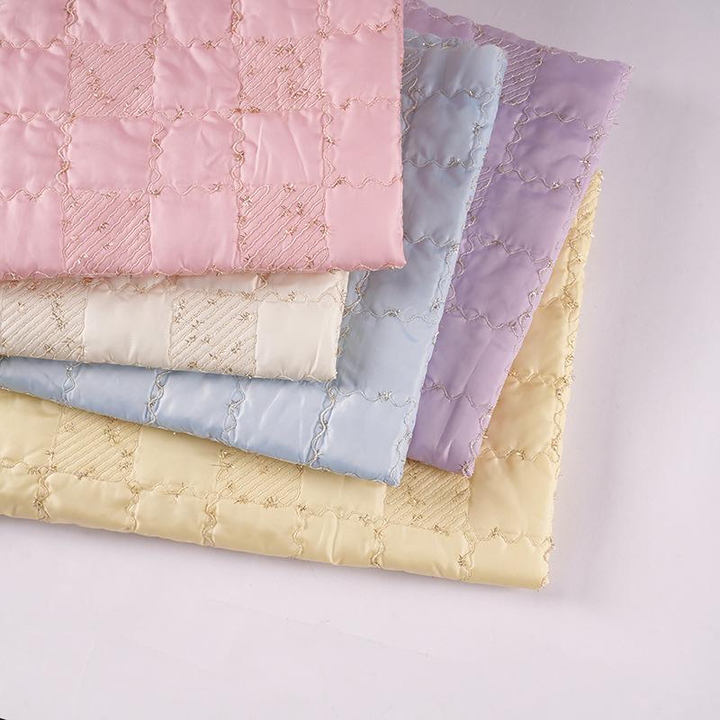 1 metr Pikowana tkanina bawełniana Poliestrowa haftowana sznurkiem Tkanina haftowana cekinami na torebki projektanckie Bagaż Materiał