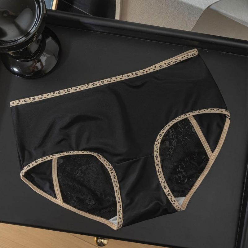 Ladies Spring and Summer Sexy Lace Hollow Jacquard Satin Triangle Briefs