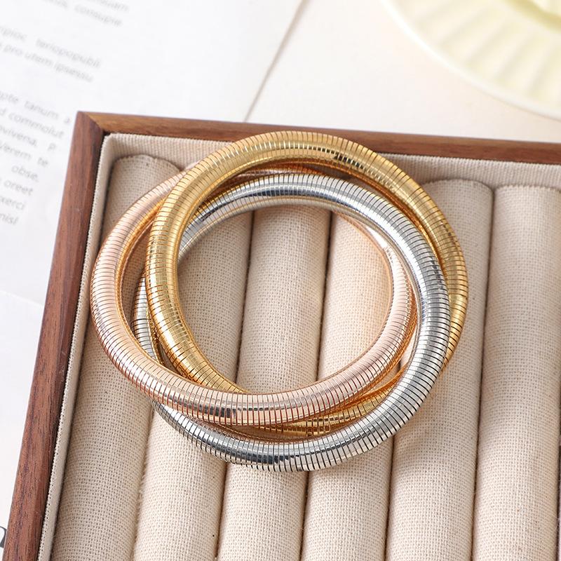 Bracciale Luce Lusso Moda Versatile Bracciale a Tre Strati Colore Misto Avvolgimento Bracciale Elastico