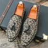 Britain Retro Tassel Loafers For Men Casual Comfort Fashionable Rhinestone Leather Shoes Leopard Pattern Wedding Dress Footwear