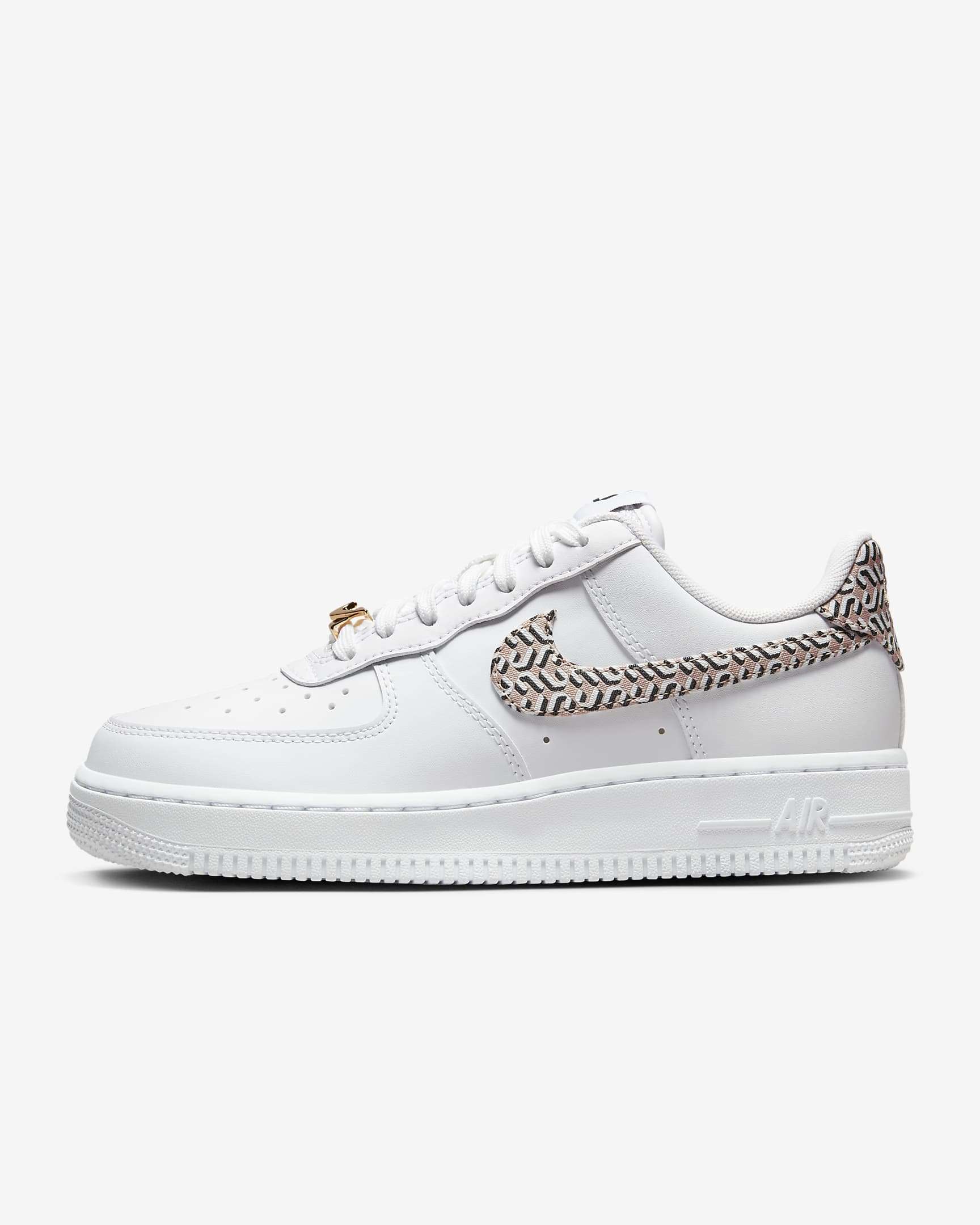 

Женские кроссовки Nike Air Force 1 LX United DZ2709-100