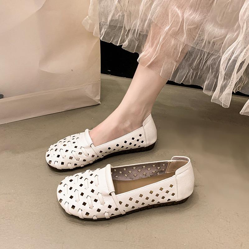 Fashion 2025 Summer New Hollow Bull Tendon Soft Slip-on Casual Mom Shoes Flat Single Shoes for Women