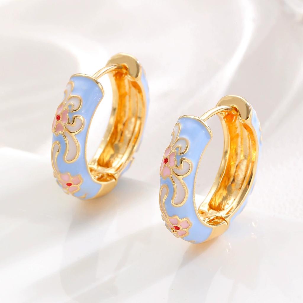Vintage New Trend Colorful Enamel Flowers Cute Huggies Hoop Earrings for Women Boho Unique Round Ear Buckle Fashion Jewelry Gift