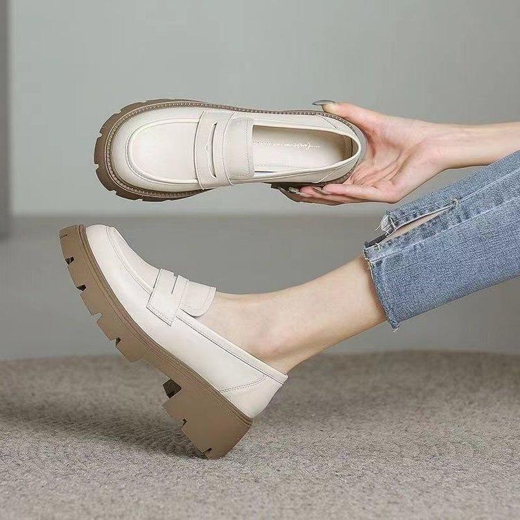 Ретро британский стиль маленькие кожаные туфли новая осенняя платформа маффин колледж японская мягкая кожа 35 белый 2860₽