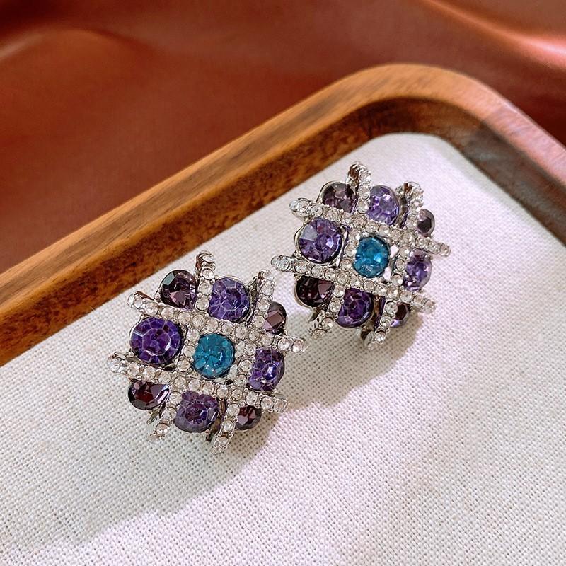 Medieval vintage earrings, court style niche high-end stud earrings Internet celebrity retro earrings jewelry women