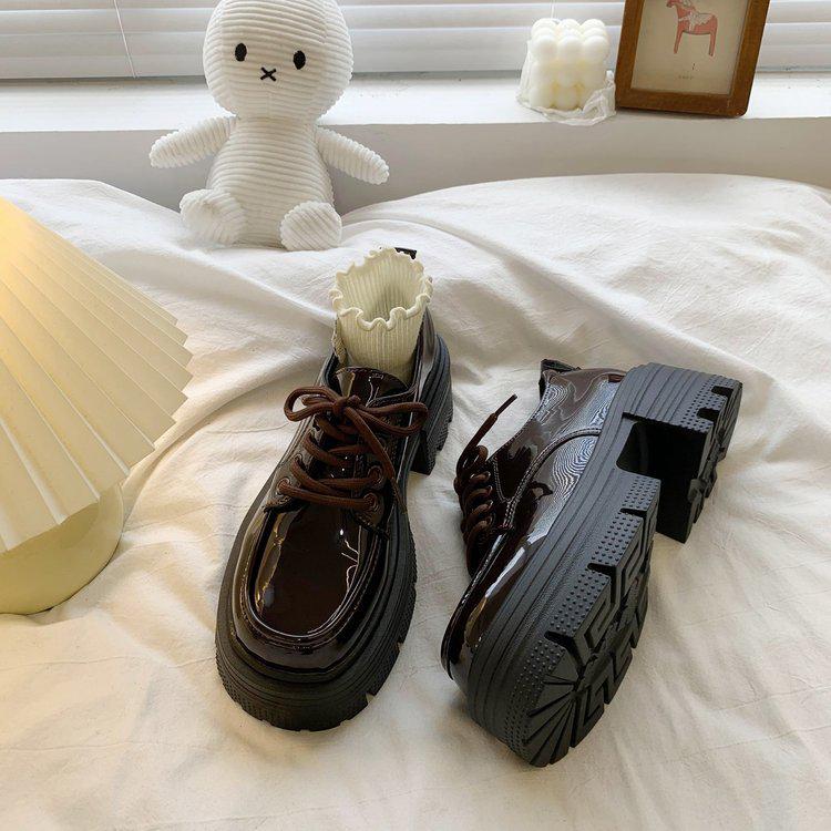 Women's Spring 2025 British-Style Patent Leather Loafers: High Chunky Heel, Thick Sole, Lace-Up, Round Toe.