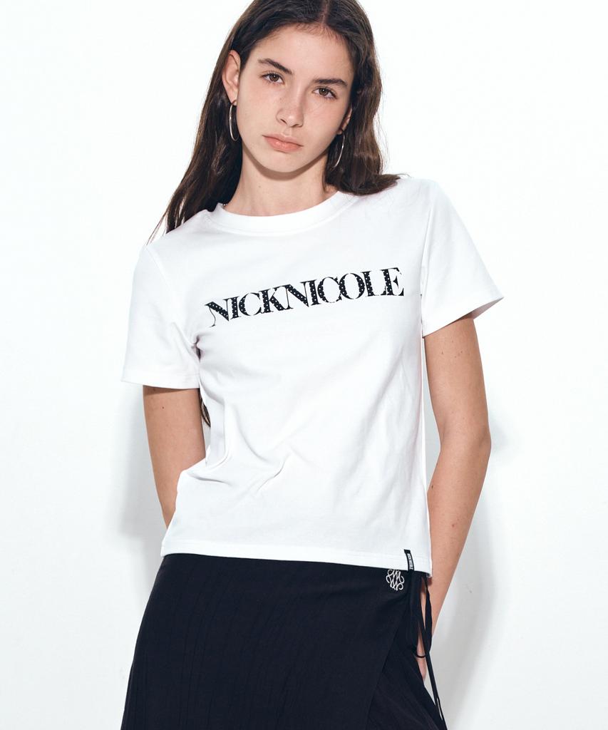 Nigaennikol Nicole Dot Lettering Slim Top_White