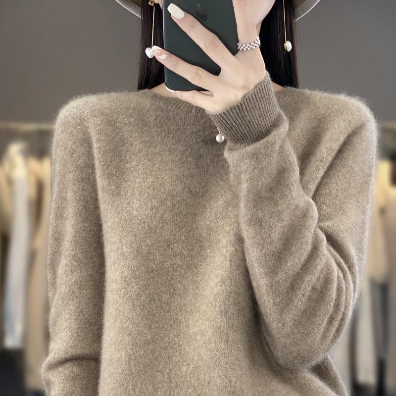 Women's Autumn/Winter Soft Wool Long Sleeve Round Neck Sweater - New Arrival