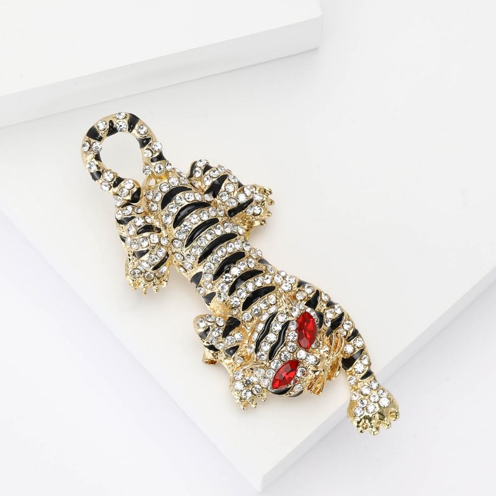 Versatile Exquisite Alloy Rhinestone Tiger Brooch, Bold Personality Men's Suit Coat Flower Pin Jewelry Pin