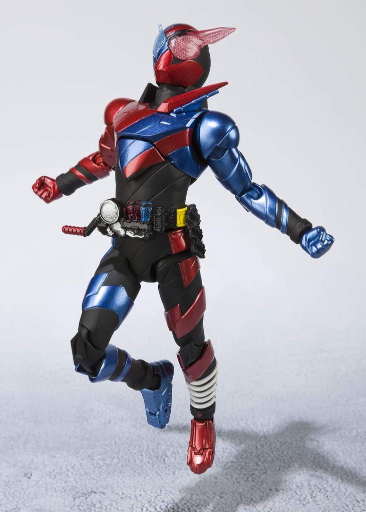 TAMASHII NATIONS Kamen Rider Build Rabbit Tank Form Kamen Rider Kicks Approximately 145mm PVC ABS Painted Movable Figure S.H.Figuarts -20 Ver.- &