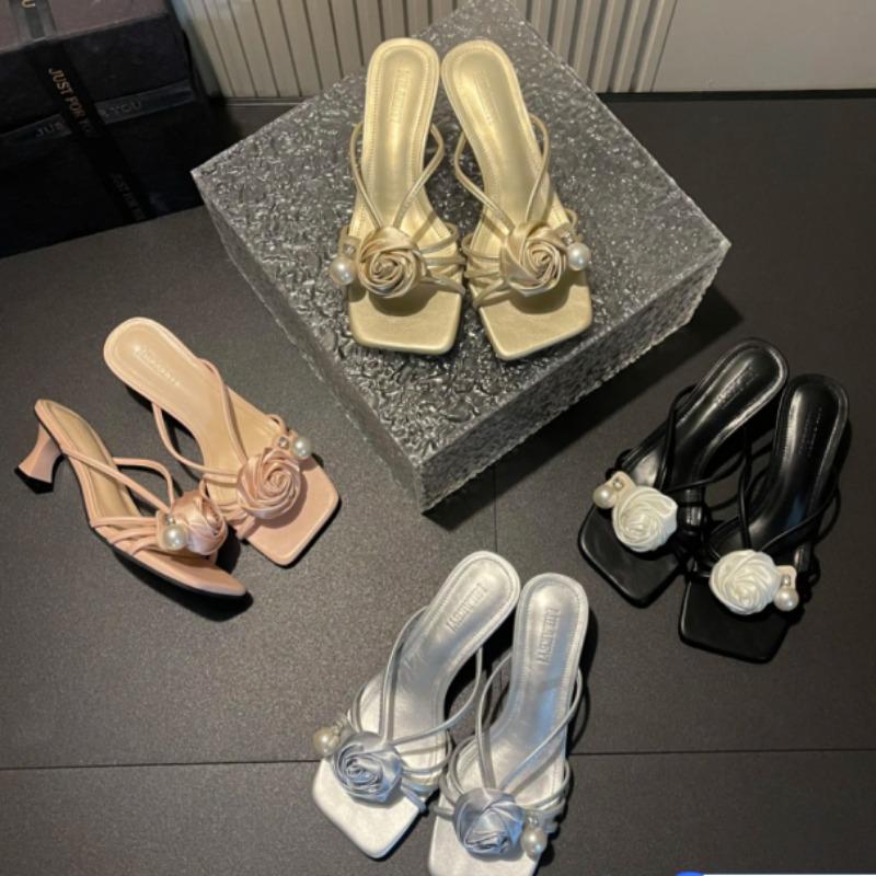 Summer New Square Head Pearl Thin Strip Flip-flops Women Fashion Flower Temperament Thin Heel Sandals