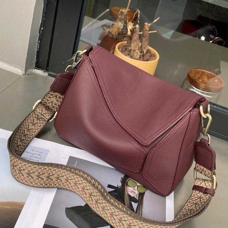 Kravská kůže Niche Všestranná dámská taška Jednoramenní crossbody taška Jednoduchá dámská taška Čtvercová taška na zip Měkká kůže