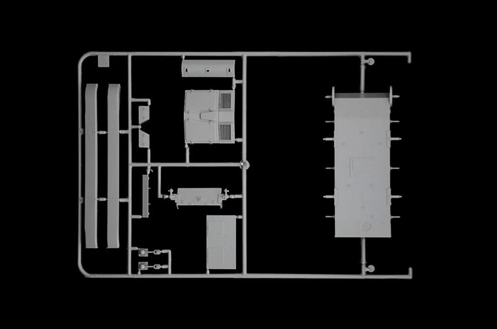 PLATZ Italeri WW2 Italian Carlo Armato Serie I with Infantry Figure Plastic Model IT6543 1/35 M14/40 (Tank)