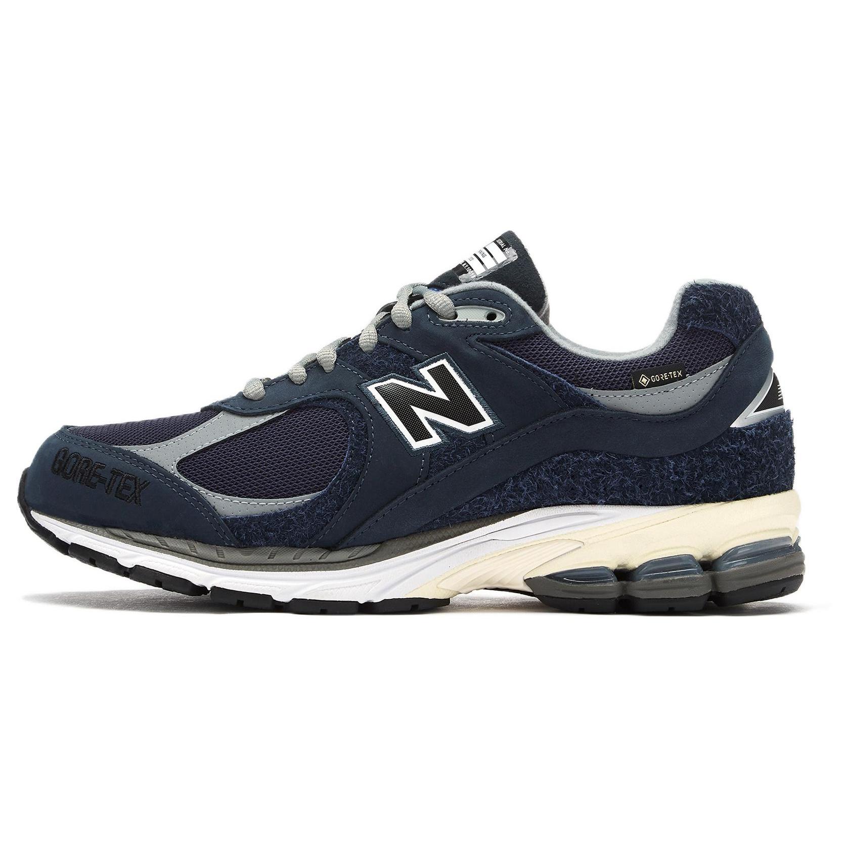 

новые New Balance 2002R Invincible X N.Hoolywood Gore Tex темно-синие 37