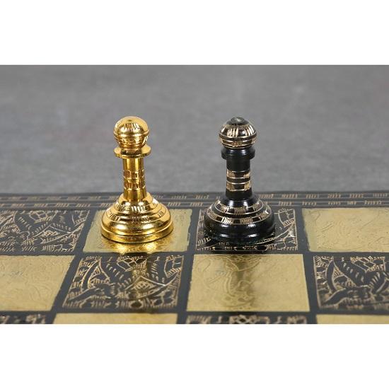 Staunton Inspired Brass Metal Luxury Chess Pieces  Board Set 30.48 Cm Gold, Black