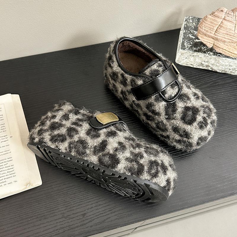 

Women s Large Size Soft Elastic Winter Warm Cold Padded Snow Boots Non-slip Wear Outdoor Leisure Sports Plush Cotton Boots 40