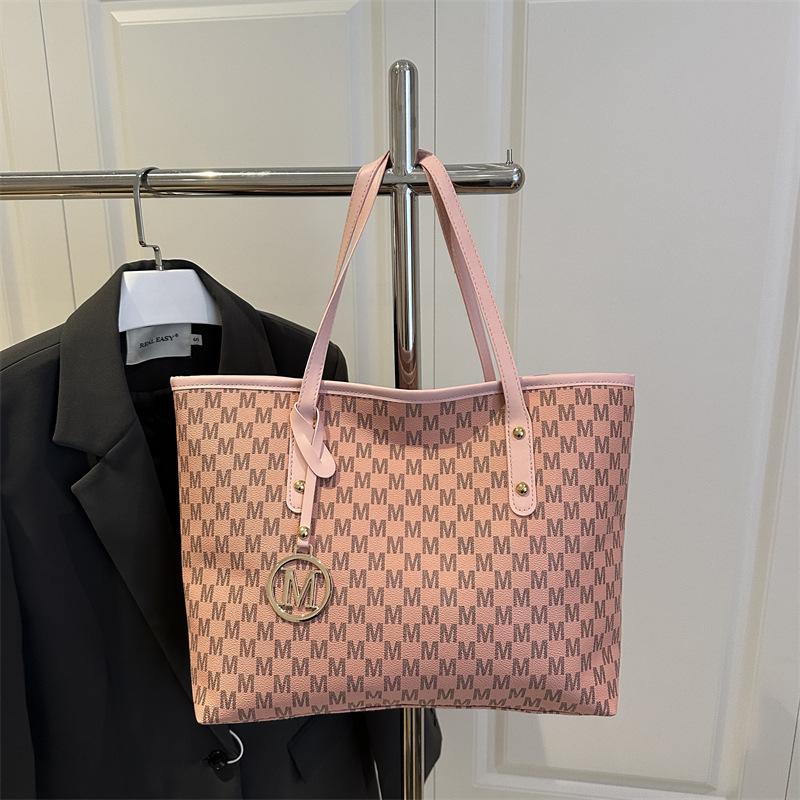 Women's 2025 Trendy High-End Versatile Shoulder Handbag: Large Capacity Underarm Tote