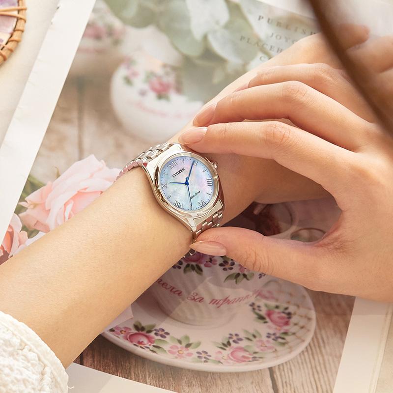 Citizen Light Powered Quartz Movement Women's Watch Mother of Pearl Color Watch Dial EM1140-80D