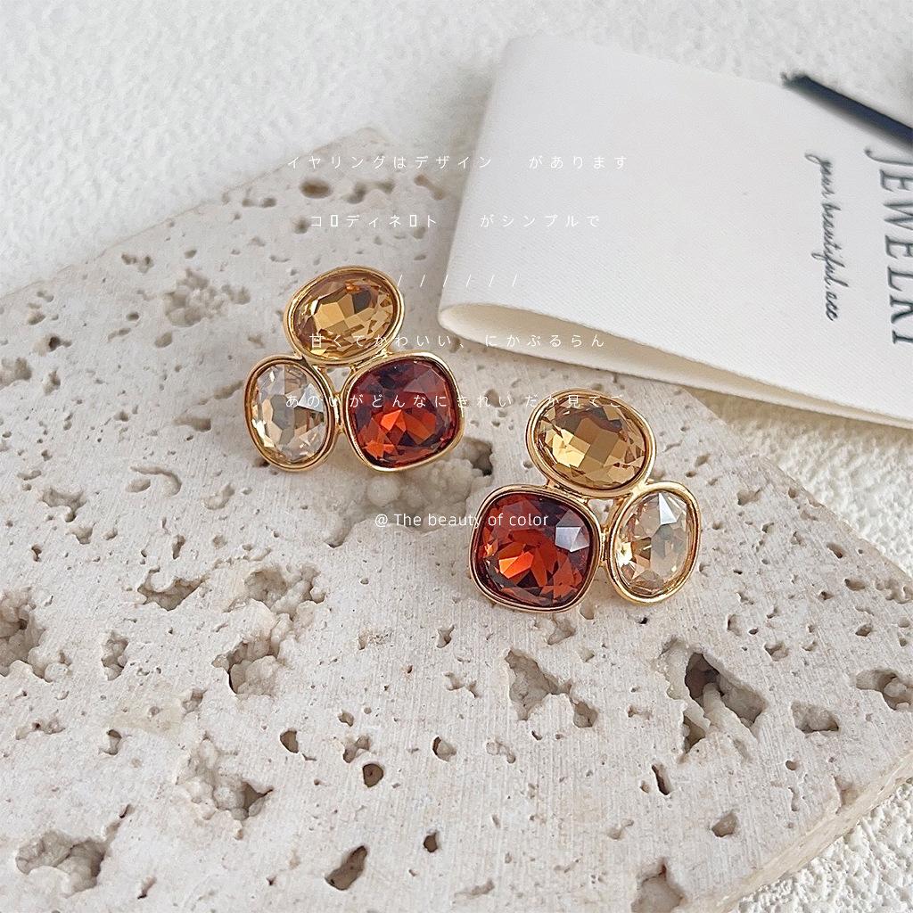 Light luxury atmospheric color matching glass crystal stud earrings French commuting versatile elegant temperament earrings
