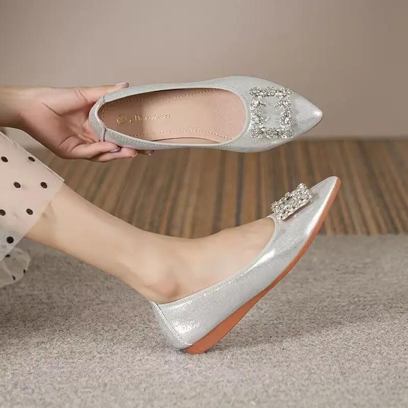 Fashion Pointed Toe Woman Flats Shoes for Women Gold Moccasins Social Shoe On Offer Promotion Sale Stylish Slip Elegant and Fashionable
